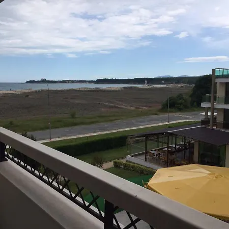 Golden Dunes דירה