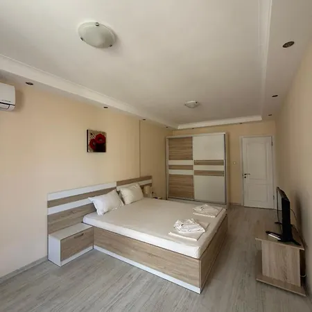 Golden Dunes דירה