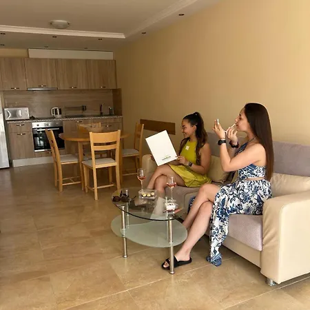 Golden Dunes Apartman *